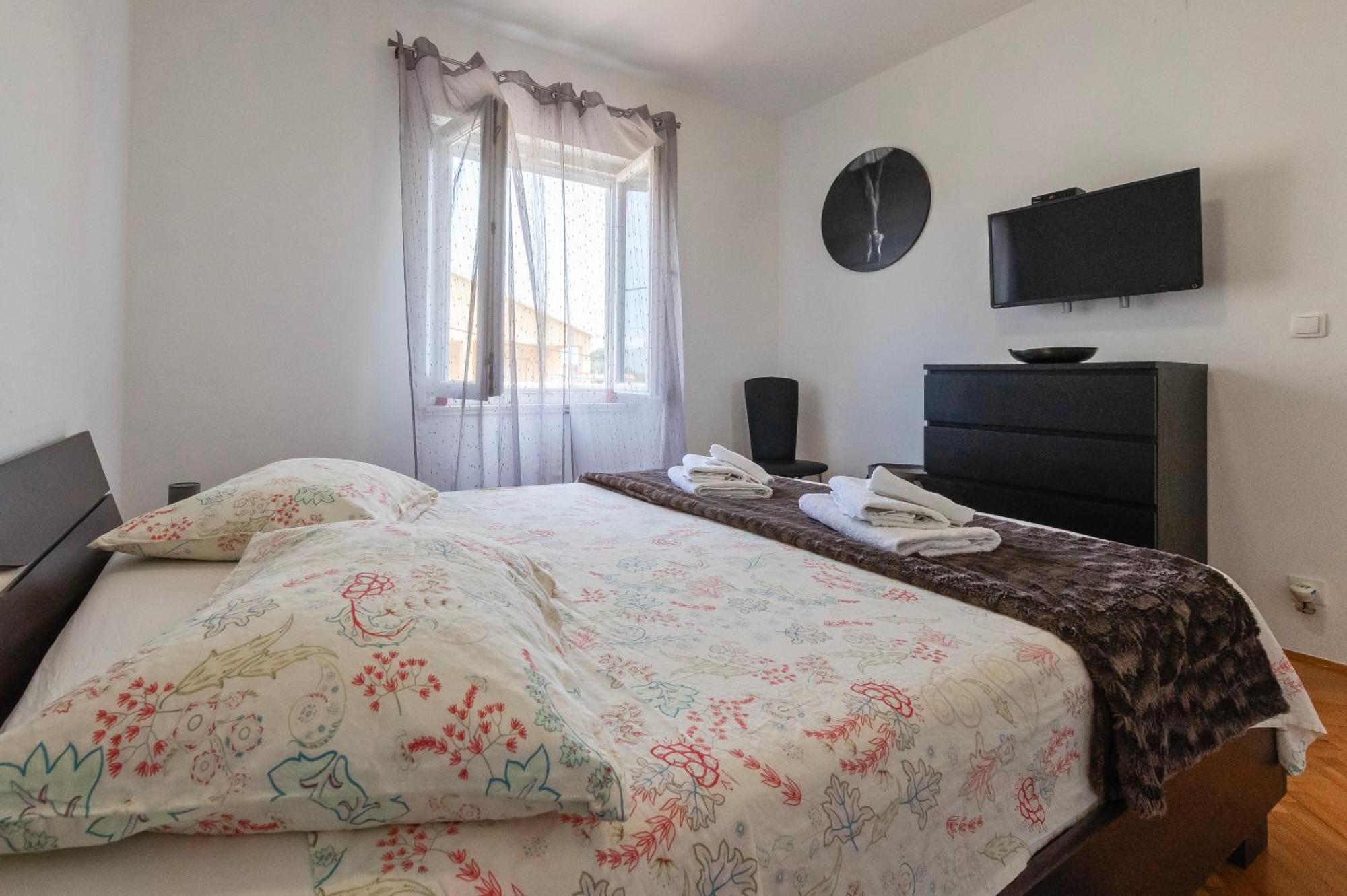 Apartment Marinsko Велі Іж Екстер'єр фото